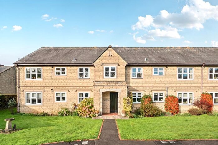 3 Bedroom Flat For Sale In Chipping Norton, Oxfordshire, OX7