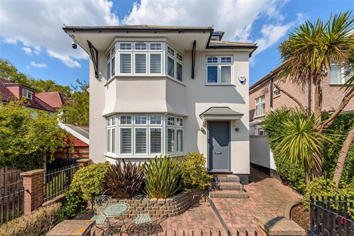 4 Bedroom Detached House To Rent In Dollis Hill Avenue, NW2