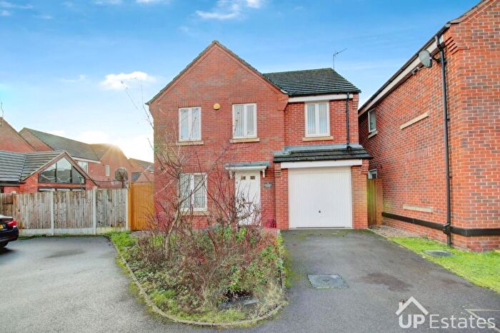 4 Bedroom Detached House For Sale In Cheshire Close, Stoke Village, Coventry, CV3
