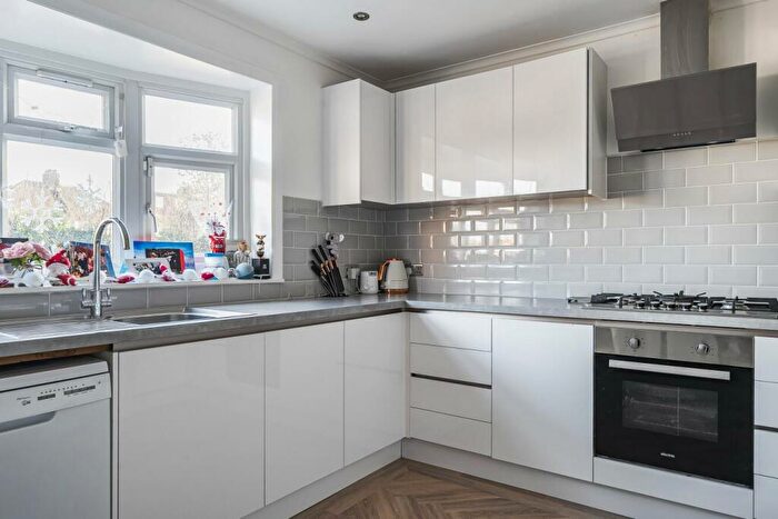 3 Bedroom Terraced House For Sale In Melfield Gardens, Beckenham Hill, SE6