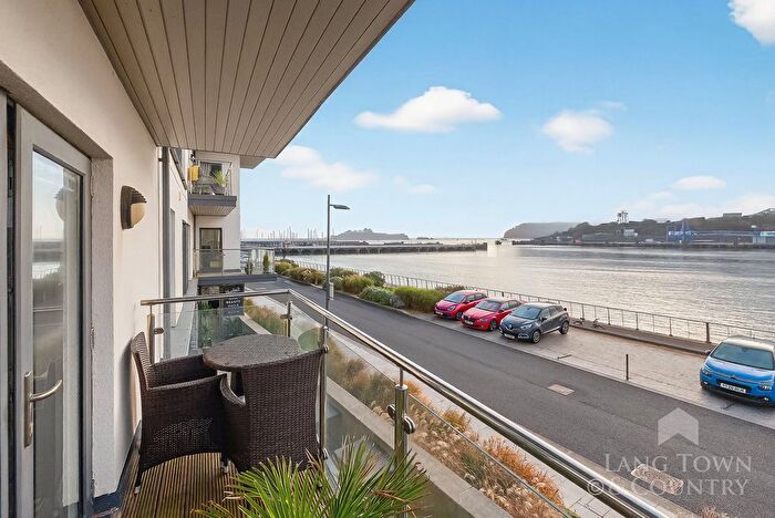 2 Bedroom Flat For Sale In Fin Street, Millbay, Plymouth, PL1