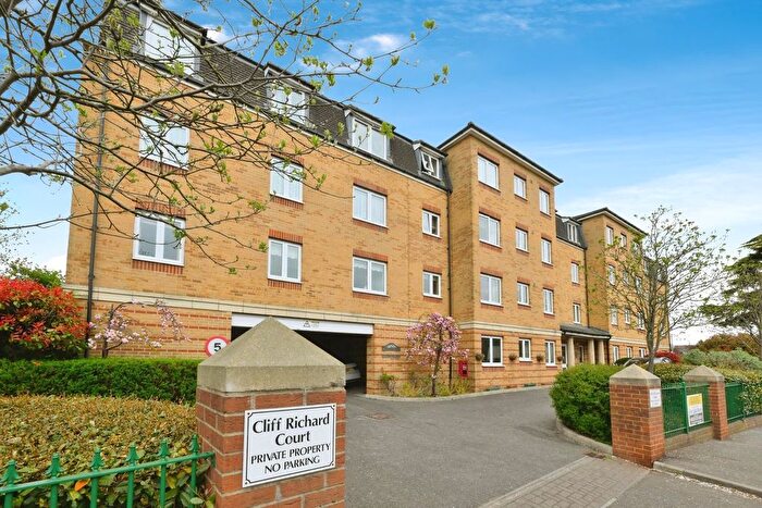 1 Bedroom Property For Sale In High Street, Cheshunt, Waltham Cross, EN8