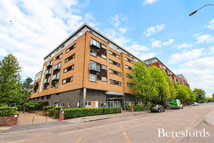 1 Bedroom Apartment To Rent In Cherrydown East, SS16