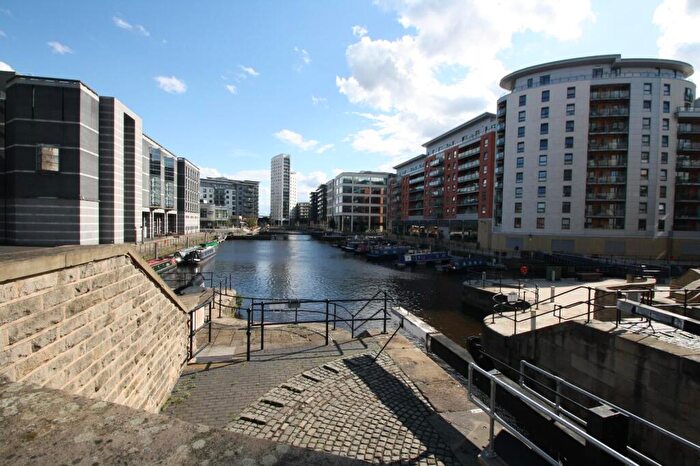 1 Bedroom Flat To Rent In La Salle, Chadwick Street, Hunslet, Leeds, LS10