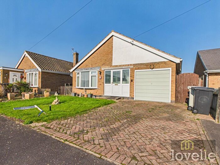 2 Bedroom Detached Bungalow For Sale In Camelot Gardens, Sutton On Sea, LN12