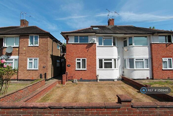 3 Bedroom Maisonette To Rent In Culvers Avenue, Carshalton, SM5