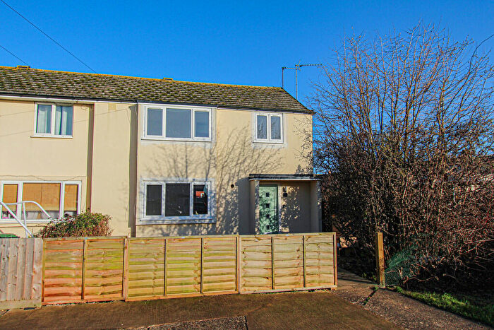 3 Bedroom End Of Terrace House For Sale In Alexander Road, Irthlingborough, NN9