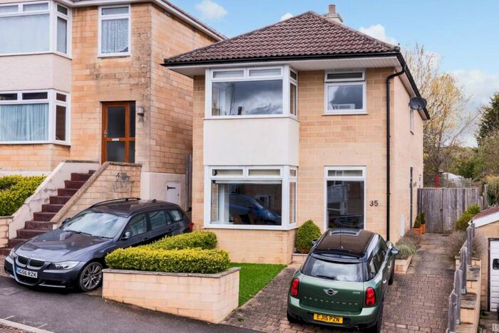 3 Bedroom Detached House To Rent In Croft Road, Bath, BA1