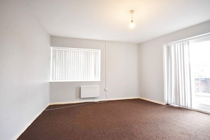 2 Bedroom Flat To Rent In Ringwood Highway, Coventry, CV2