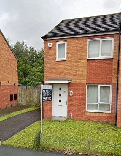 2 Bedroom Semi Detached House To Rent In Metcombe Way, Manchester, Greater Manchester, M11