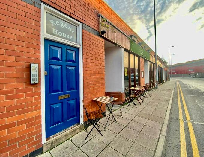 2 Bedroom Property For Sale In Waterloo Road, Regent Street Hinckley, LE10