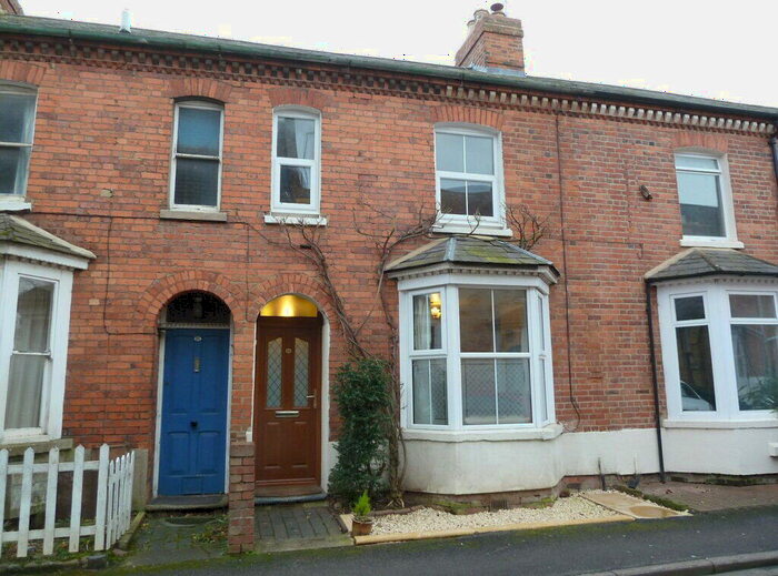 2 Bedroom Terraced House To Rent In Newland Place, Banbury, Oxon, OX16