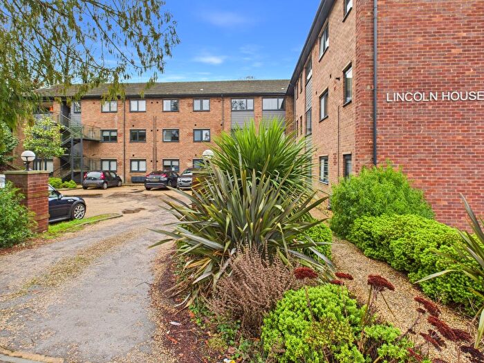 1 Bedroom Flat For Sale In Brookfield Road, Wooburn Green, High Wycombe, Buckinghamshire, HP10