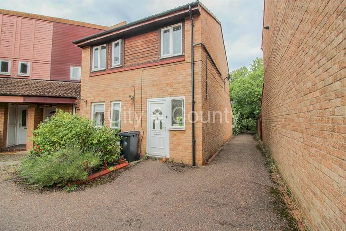 3 Bedroom Detached House To Rent In Lessingham, Orton Brimbles, Peterborough, PE2