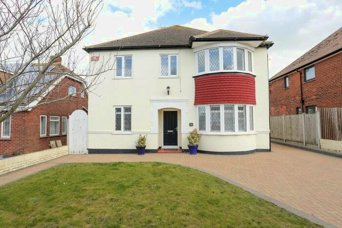 4 Bedroom Detached House To Rent In Gloucester Avenue, Cliftonville, Margate, CT9