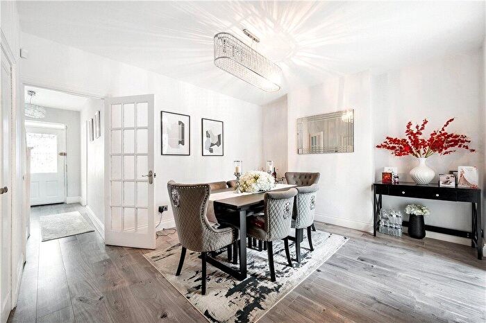 3 Bedroom Terraced House For Sale In Mersham Road, Thornton Heath, CR7