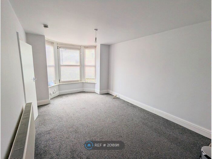 1 Bedroom Flat To Rent In Hampshire Terrace, Portsmouth, PO1