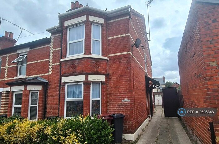 3 Bedroom Semi-Detached House To Rent In Cranbury Road, Reading, RG30