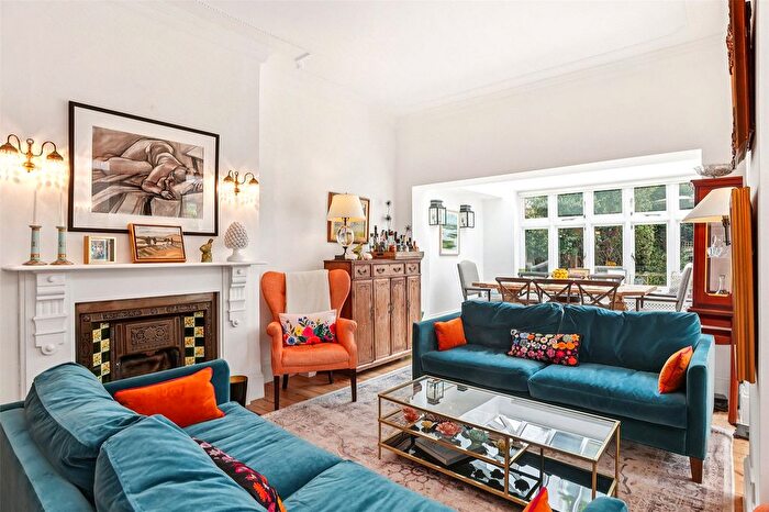 6 Bedroom Semi-Detached House To Rent In Airedale Avenue, London, W4