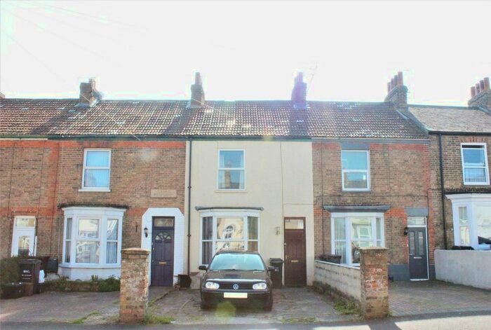 3 Bedroom Terraced House To Rent In Alma Street, Taunton TA1