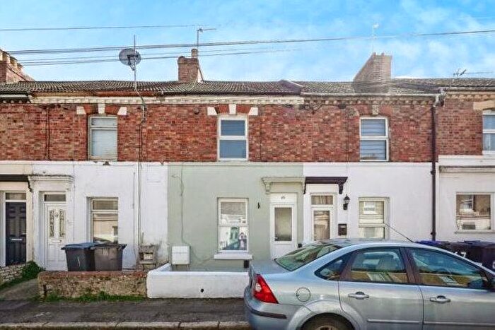 3 Bedroom Property To Rent In Clarendon Place, Dover, CT17