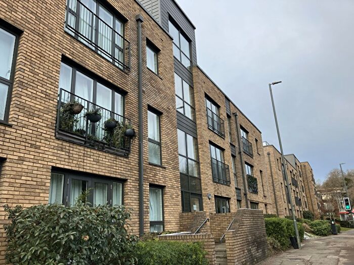 1 Bedroom Flat To Rent In Old Barn Lane, Kenley, CR8