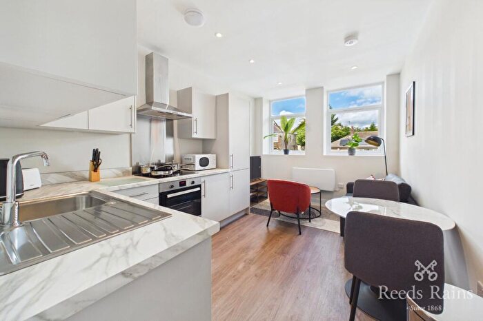 1 Bedroom Apartment To Rent In Spring Hall Lane, Halifax, West Yorkshire, HX1