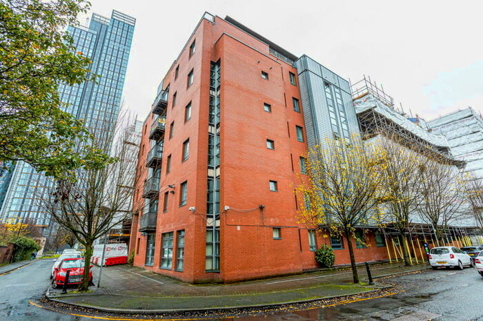 2 Bedroom Apartment To Rent In Blantyre Street, Castlefield, Manchester, M15