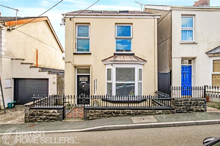 4 Bedroom Detached House For Sale In Penuel Street, Carmarthen, Carmarthenshire, SA31