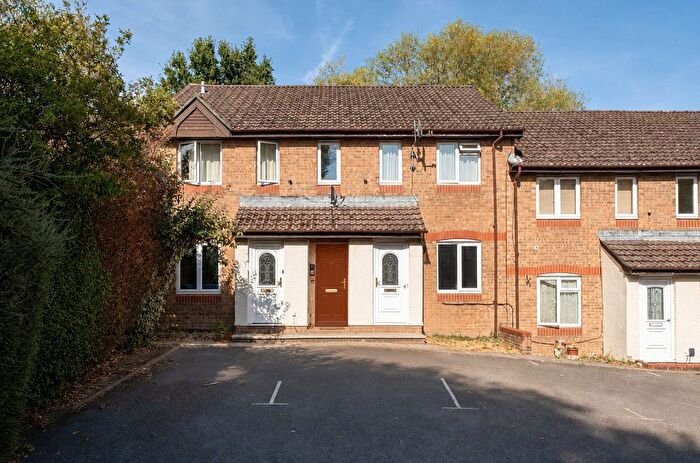 1 Bedroom Maisonette For Sale In Nutfield Court, Maybush, Southampton, Hampshire, SO16