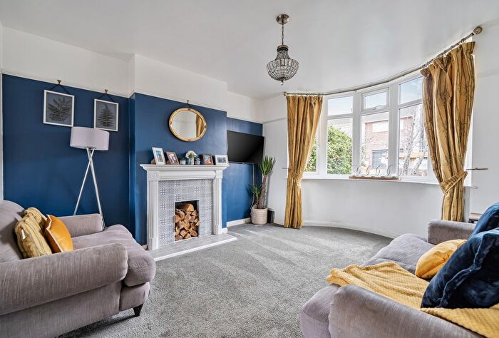 3 Bedroom Semi-Detached House For Sale In Park Lane, Frampton Cotterell, Bristol, Gloucestershire, BS36