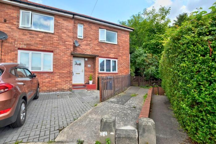 2 Bedroom Flat To Rent In Knarsdale Place, West Denton, Newcastle Upon Tyne, NE5