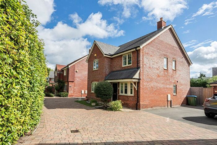 4 Bedroom Detached House For Sale In Chapel Drive, Aston Clinton, HP22
