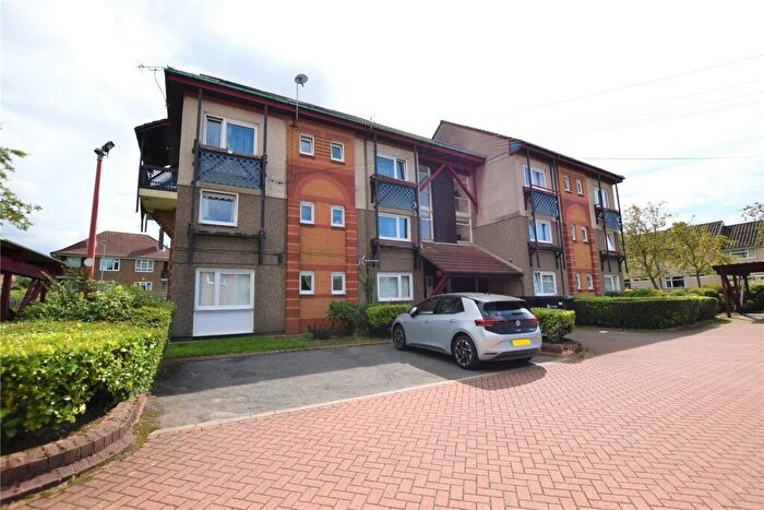 2 Bedroom Maisonette To Rent In Newhall Green, Leeds, LS10