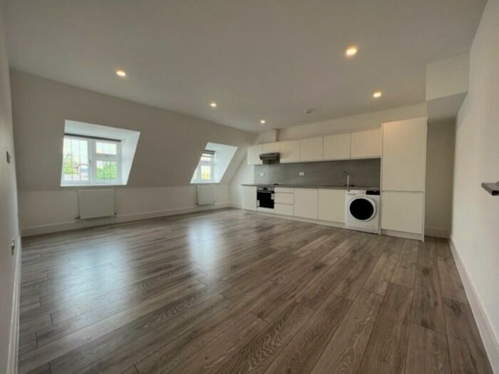 1 Bedroom Apartment To Rent In Sparrow House - Glengall Road, HA8