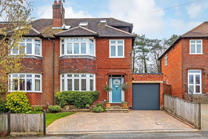 4 Bedroom Semi Detached House For Sale In Greenhill Road, Winchester, SO22