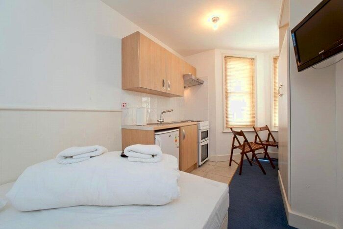 Studio To Rent In Fellows Road, Belsize Park, London, NW3