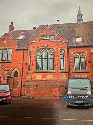 3 Bedroom Flat To Rent In Old Church Place, Nottingham, NG6