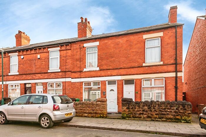 3 Bedroom Terraced House For Sale In Logan Street, Nottingham, NG6