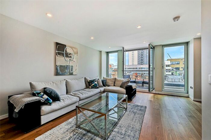 2 Bedroom Flat To Rent In Princes Street, Oxford Circus, London, W1B