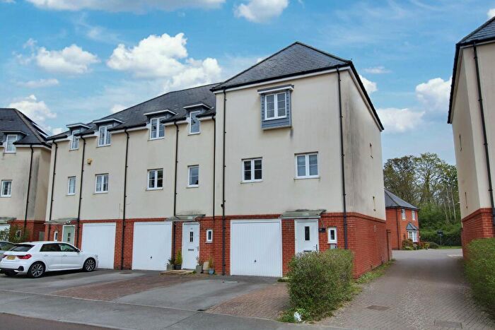 4 Bedroom Town House For Sale In Romsey, SO51