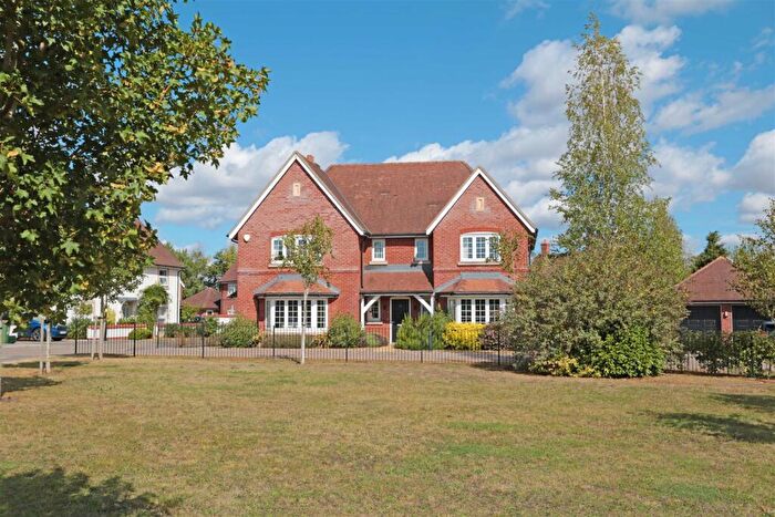 5 Bedroom House For Sale In Haddenham, Buckinghamshire, HP17