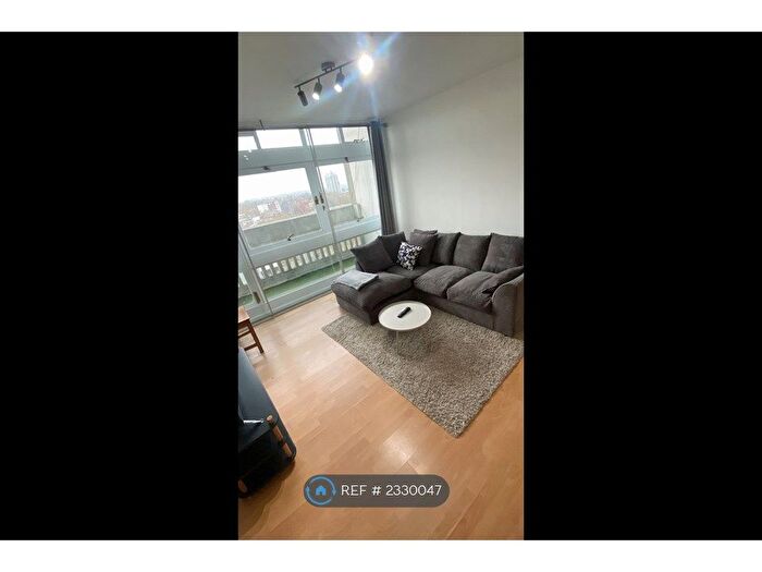 3 Bedroom Flat To Rent In Centre Heights, London, NW3