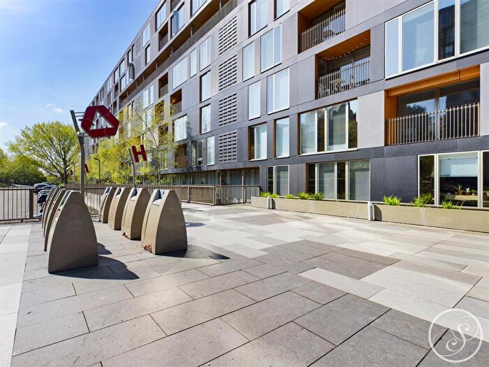 1 Bedroom Flat For Sale In Saxton, Saxton Lane, Leeds, LS9