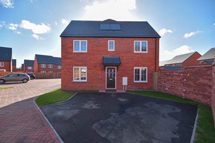 3 Bedroom Detached House To Rent In Comfrey Court, Corby, NN17