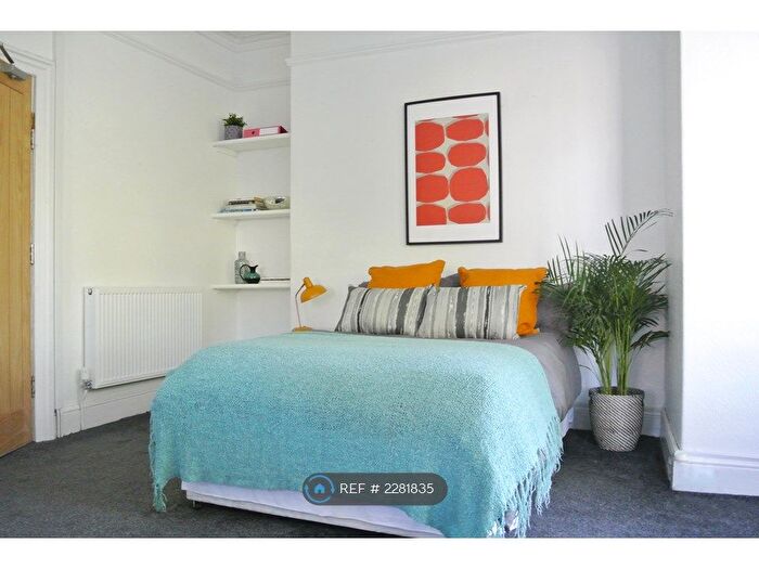 6 Bedroom End Of Terrace House To Rent In Craig Y Don Road, Bangor, LL57