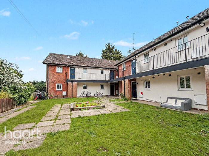 2 Bedroom Flat For Sale In London Road, Ipswich, IP2