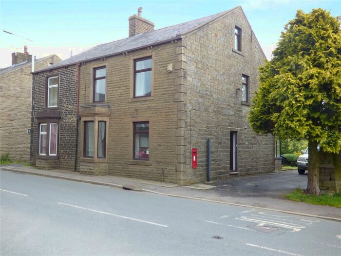 4 Bedroom Semi-Detached House To Rent In Burnley Road East, Rossendale, Lancashire, BB4