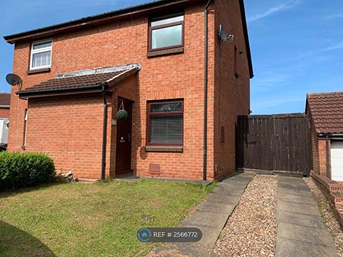 2 Bedroom Semi-Detached House To Rent In Glencarron Close, Washington, NE38