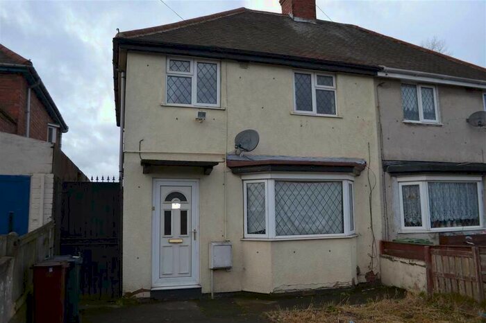 3 Bedroom Semi-Detached House To Rent In Hawksford Crescent, Bushbury, Wolverhampton WV10